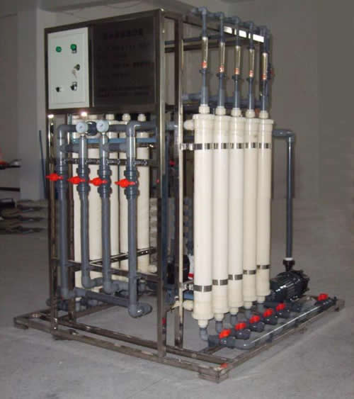 小型纯净水设备特点及注意事项-东莞长安家用净水器-深圳市纯净水设备 